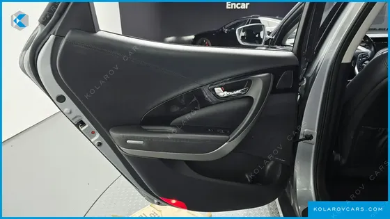 HYUNDAI GRANDEUR HG240 MODERN