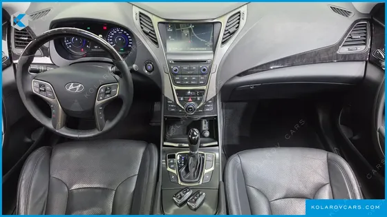 HYUNDAI GRANDEUR HG240 MODERN