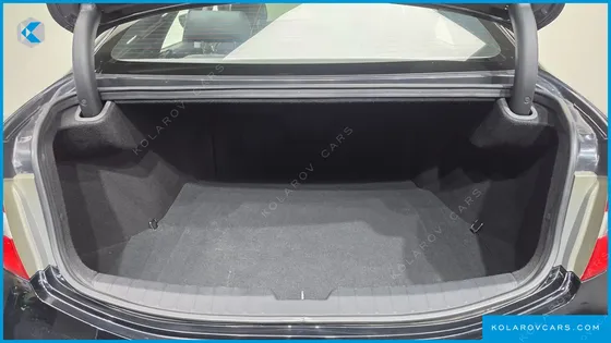 HYUNDAI GRANDEUR HG240 MODERN