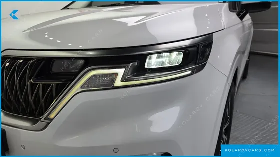 KIA CARNIVAL DIESEL 9-SEATER NOBLESSE