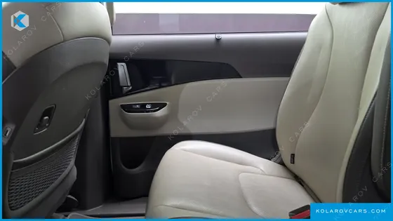 KIA CARNIVAL DIESEL 9-SEATER NOBLESSE