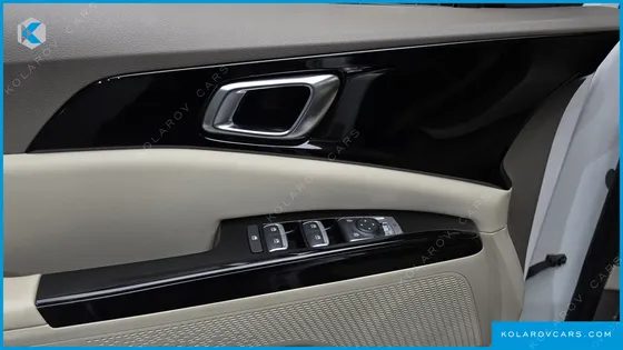 KIA CARNIVAL DIESEL 9-SEATER NOBLESSE