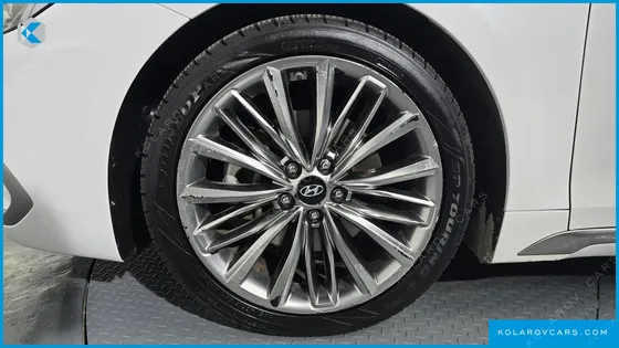 HYUNDAI GRANDEUR 2.4 PREMIUM