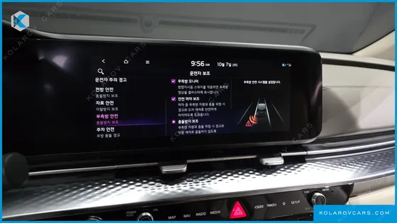 KIA CARNIVAL GASOLINE 9-SEATER HI-LIMOUSINE