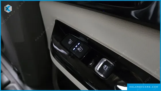 KIA CARNIVAL GASOLINE 9-SEATER HI-LIMOUSINE