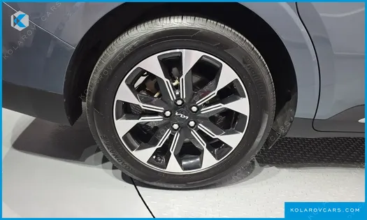 KIA CARNIVAL DIESEL 7-SEATER NOBLESSE
