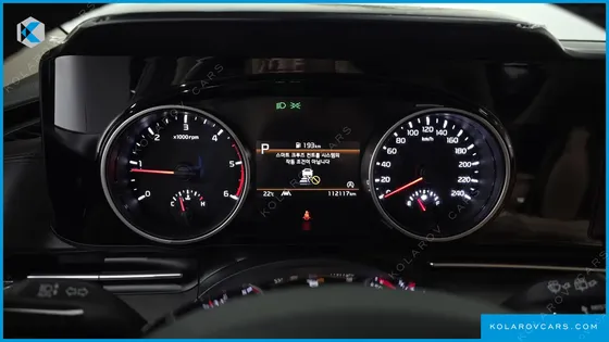 KIA CARNIVAL DIESEL 7-SEATER NOBLESSE