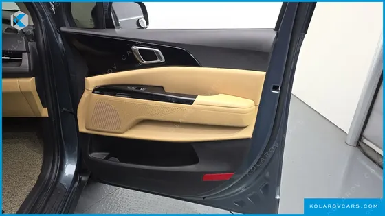 KIA CARNIVAL DIESEL 7-SEATER NOBLESSE