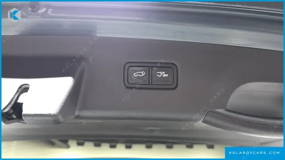 KIA CARNIVAL DIESEL 7-SEATER NOBLESSE