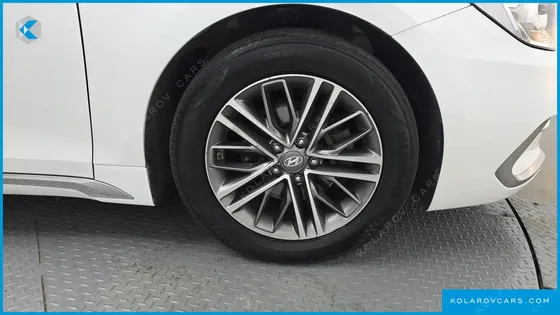 HYUNDAI GRANDEUR 3.0 LPI MODERN (RENTAL CAR)