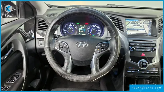 HYUNDAI GRANDEUR HG300 PREMIUM