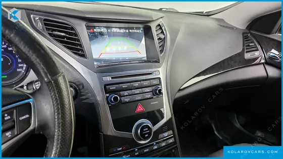 HYUNDAI GRANDEUR HG300 PREMIUM