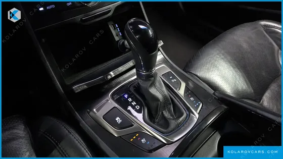 HYUNDAI GRANDEUR HG300 PREMIUM