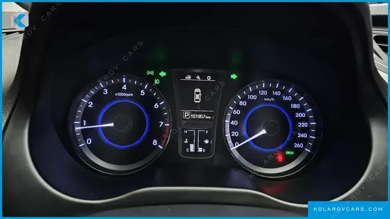 HYUNDAI GRANDEUR HG240 MODERN
