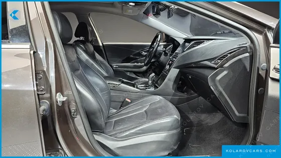 HYUNDAI GRANDEUR HG240 MODERN