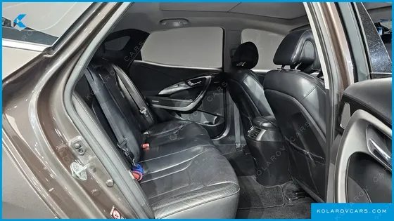 HYUNDAI GRANDEUR HG240 MODERN