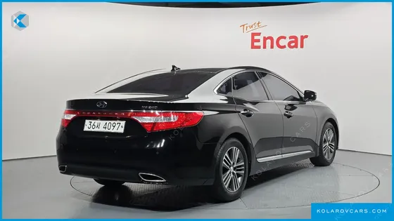 HYUNDAI GRANDEUR HG240 MODERN