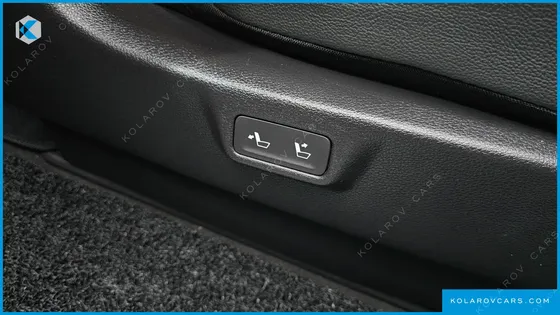 KIA CARNIVAL GASOLINE 9-SEATER PRESTIGE