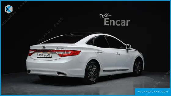 HYUNDAI GRANDEUR HG240 MODERN