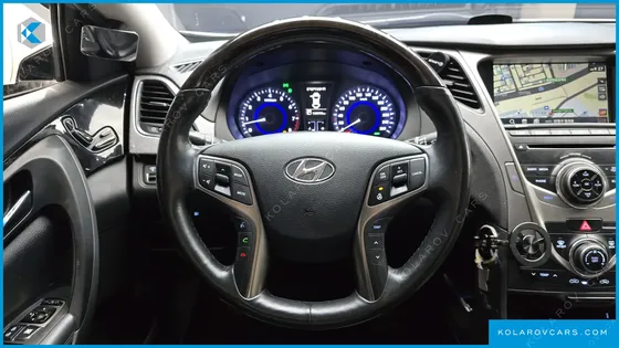 HYUNDAI GRANDEUR HG240 MODERN