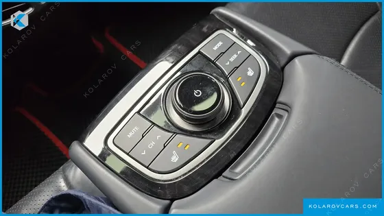 HYUNDAI GRANDEUR HG240 MODERN