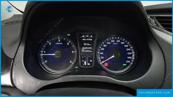 HYUNDAI GRANDEUR HG220 DIESEL MODERN