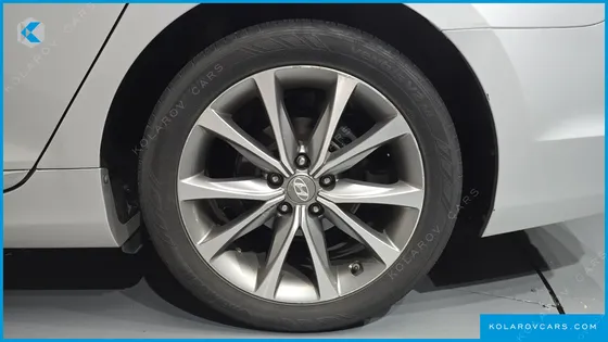 HYUNDAI GRANDEUR HG220 DIESEL MODERN