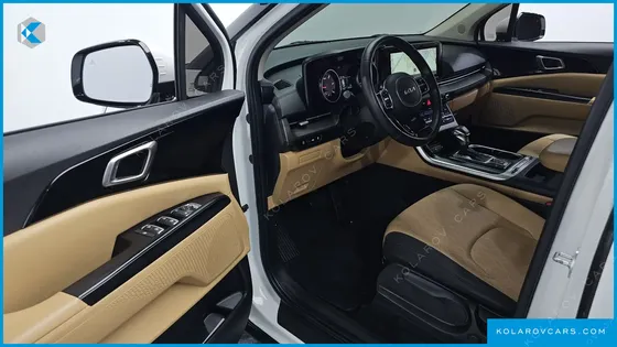 KIA CARNIVAL DIESEL 9-SEATER PRESTIGE