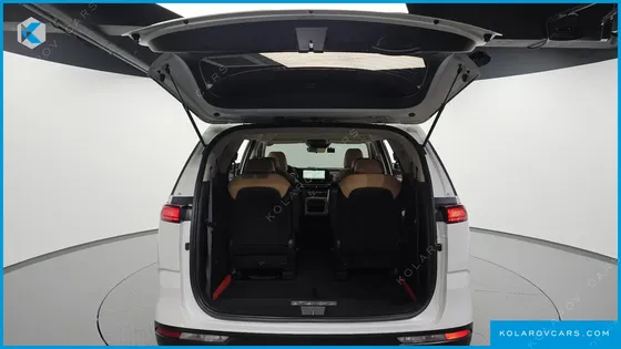 KIA CARNIVAL DIESEL 9-SEATER PRESTIGE