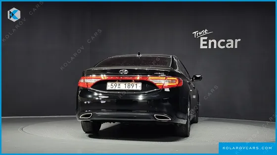 HYUNDAI GRANDEUR HG240 LUXURY
