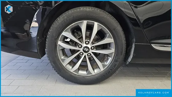 HYUNDAI GRANDEUR HG240 LUXURY