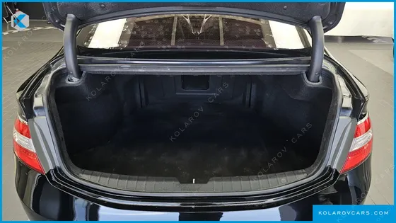 HYUNDAI GRANDEUR HG240 LUXURY