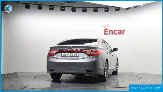 HYUNDAI GRANDEUR HG240 LUXURY