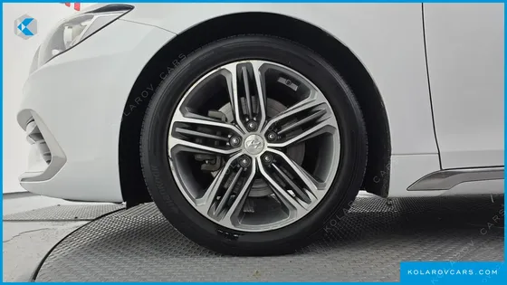 HYUNDAI GRANDEUR 2.4 PREMIUM