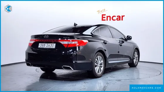 HYUNDAI GRANDEUR HG240 MODERN