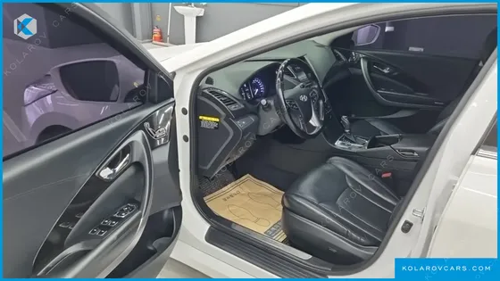 HYUNDAI GRANDEUR HG240 MODERN
