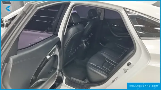 HYUNDAI GRANDEUR HG240 MODERN