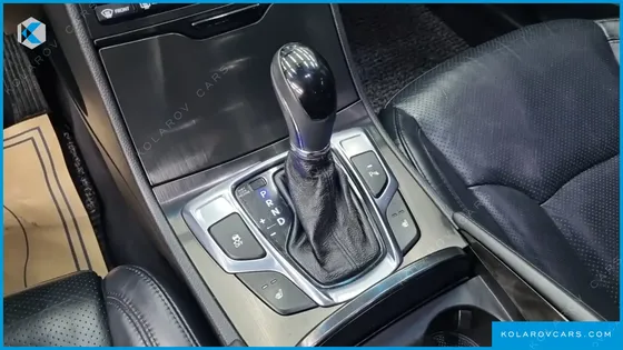 HYUNDAI GRANDEUR HG240 MODERN