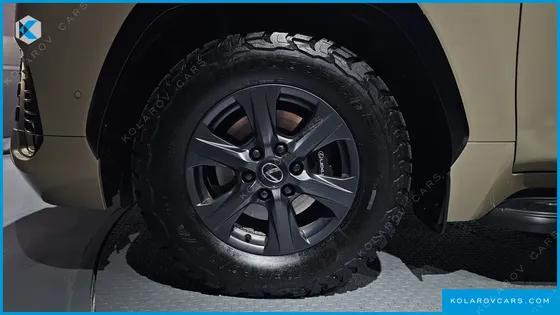 LEXUS LX 700H OVERTRAIL