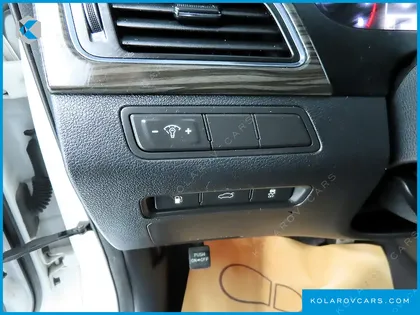 HYUNDAI SONATA 2.0 SMART