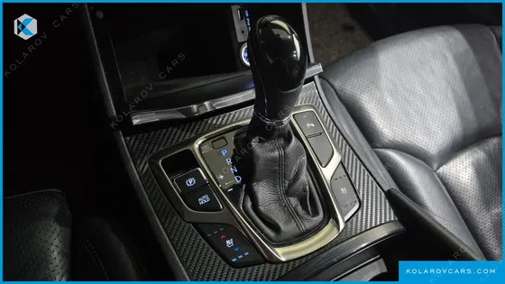 HYUNDAI GRANDEUR HG240 MODERN
