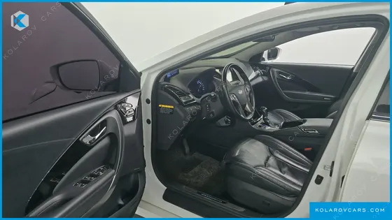 HYUNDAI GRANDEUR HG240 MODERN