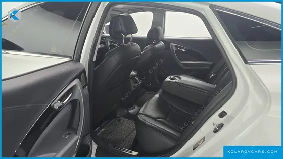 HYUNDAI GRANDEUR HG240 MODERN