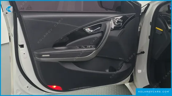 HYUNDAI GRANDEUR HG240 MODERN