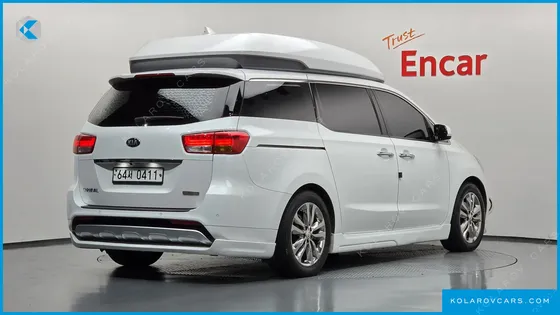 KIA CARNIVAL 7-SEATER HI-LIMOUSINE