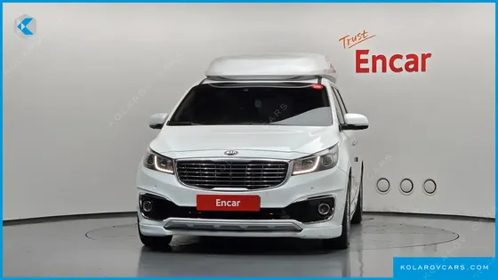 KIA CARNIVAL 7-SEATER HI-LIMOUSINE