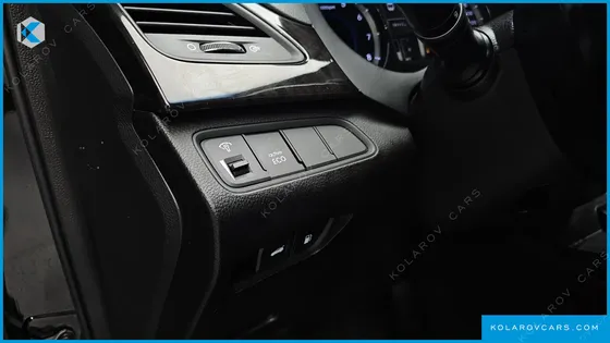 HYUNDAI GRANDEUR HG240 LUXURY