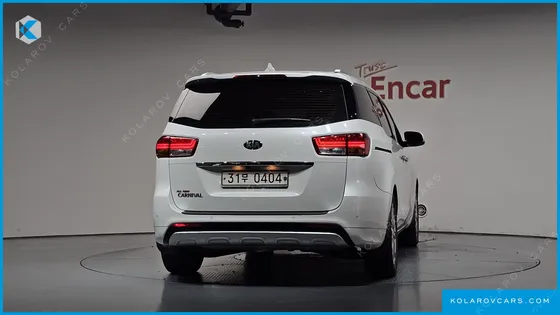 KIA CARNIVAL 9-SEATER PRESTIGE