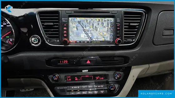 KIA CARNIVAL 9-SEATER PRESTIGE