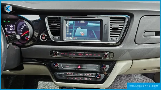 KIA CARNIVAL 9-SEATER NOBLESSE